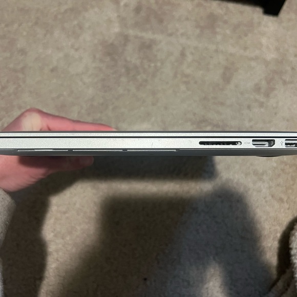 Apple MacBook Pro 13" RETINA Model A-1502 Laptop • For Parts Only - Picture 7 of 16